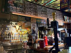 -丽纳尔斯酒吧咖啡LENORE’S BAR(三经街店)
