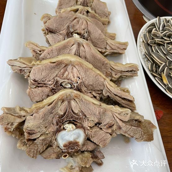 伊源鼎盛餐饮服务有限公司