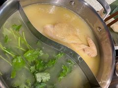 -禄婶鸡煲·打边炉