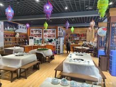 大堂-九寨沟特色牦牛肉汤锅