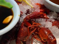 -茸梅路右拐龙虾-农家菜(松江店)