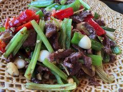 -农夫人家餐饮