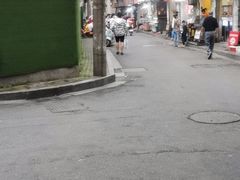 -爆炸头阿姨小四川正宗川味小吃(无任何分店)