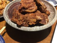 特色大铁锅烀腔骨-95号酱骨·一块豆腐(展春园西路店)