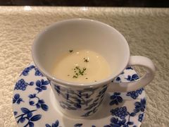 餐前汤-Ginza Onodera铁板烧(外滩十八号店)