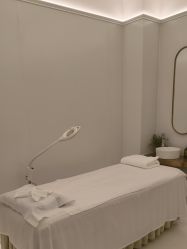 -苑苑vbeauty科技美容SPA