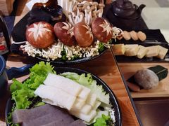 -湊湊火锅·茶憩(上海合生汇店)