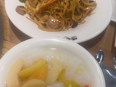 -咱屯子铁锅炖直营店(保利店)