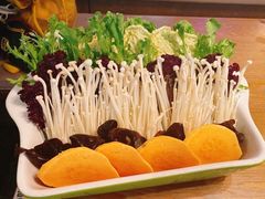 -拾味馆·浓鲜骨汤(光谷天地店)