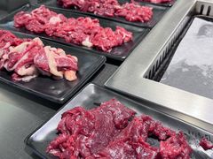 -牛里牛气· 榴莲海鲜鲜牛肉自助火锅·烤肉(华南城店)
