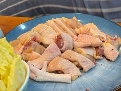 -老何家后安粉·糟粕醋海鲜火锅(三亚湾椰梦长廊店)