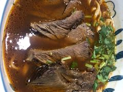 金牌红烧牛肉面-康师傅私房牛肉面(北京南站店)