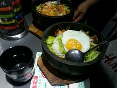 -鸿通城购物中心