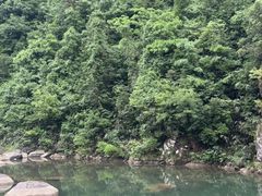 -安吉龙王山峡谷漂流