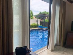 -三亚湾海居铂尔曼度假酒店