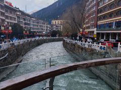 -牛得很·鲜牦牛肉烧烤·牛羊肉菌汤锅(康定店)