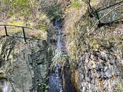 -滴水洞景区