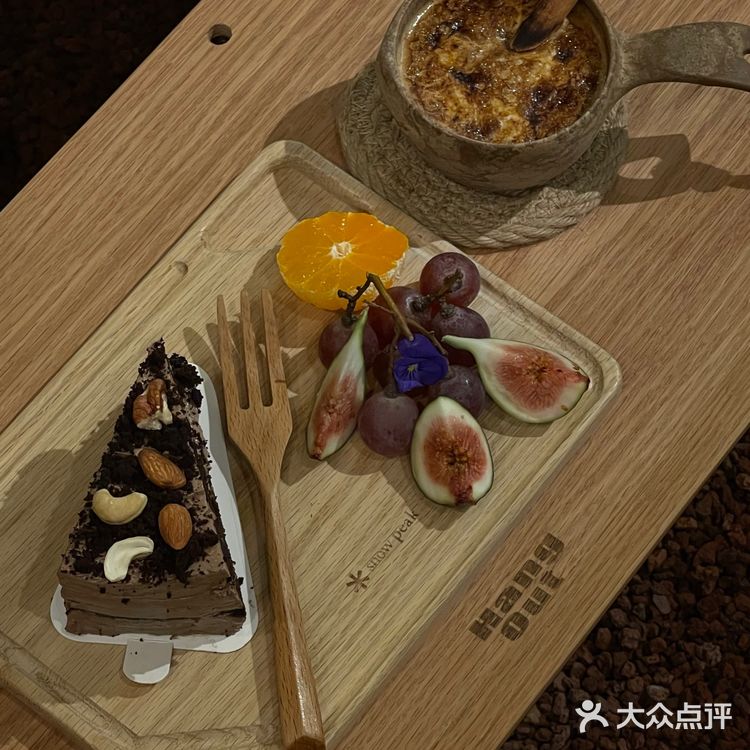 郑州首家市内露营咖啡馆