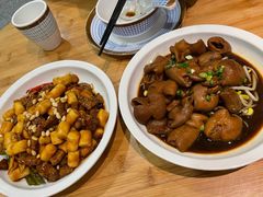 松子牛肉炒年糕-兔爸私家小厨(新北万达店)