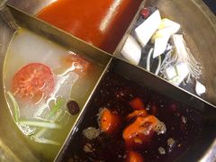 -沸炉重庆老火锅(军事博物馆店)