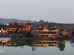 -茅山东方盐湖城景区