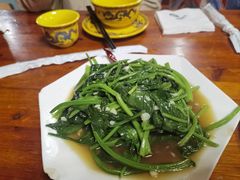 -塔洛藏餐吧(香格里拉古城店)