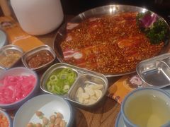 -明洞阿姨·韩式酱蟹烤肉·创意料理(三元桥店)