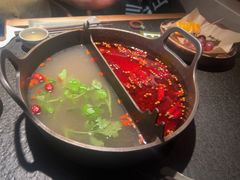 -三出山火锅(南京万象天地店)