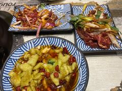 拍黄瓜-燚店·铁板鱼蛙·烤肉·烤串(北新桥店)