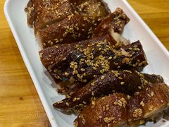 东山甜皮鸭-爆炸头阿姨小四川正宗川味小吃(无任何分店)