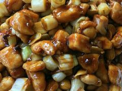 -鑫巴蜀小镇 · 水煮鱼专研店(玉桥店)