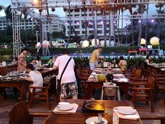 -渔家火锅·海鲜自助餐·演艺(亚龙湾天域酒店)