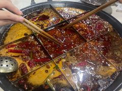 -正南齊北重庆老火锅(光华村直营店)
