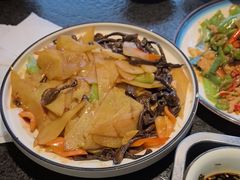 -靠山屯东北农家菜(八龙桥雅苑店)