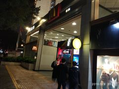 门面-麦当劳(东方时代广场分店)