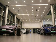 -天津波士信达奔驰4S店(卫津南路店)