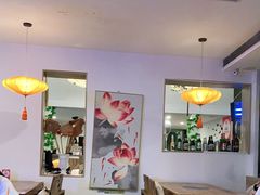 大堂-毛辣果·贵州红酸汤牛肉火锅(西单店)
