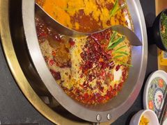 -沸炉重庆老火锅(军事博物馆店)