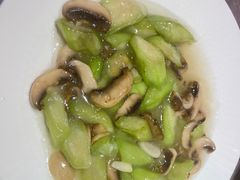 -闫府私房菜·老字号(恒隆店)