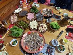 -阿婆情腊排骨火锅·野生菌季(古城旗舰店)
