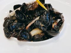 -万龙洲海鲜(大兴绿地缤纷城店)