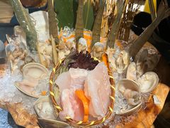 -湊湊火锅·茶憩(南京东路悦荟店)