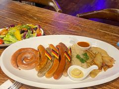 香肠拼盘-1886德国汽车餐厅(外滩十六铺码头店)