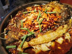 -鸣记脆皮烤鱼·海鲜烤鱼(三八广场店)
