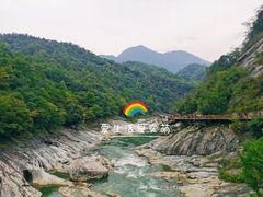 -燕子河大峡谷天坑仙境