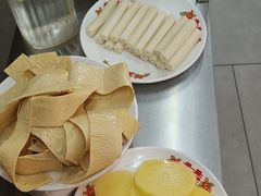 -肖婷姐大铁锅重庆火锅(南湖店)