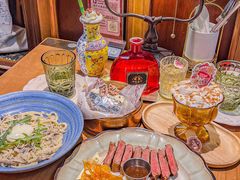 -秘密旅行Bonjour(黑金冠 江南西店)