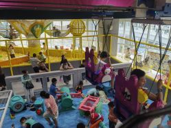 -反弹蹦床公园·运动乐园·团建·亲子派对(深圳观澜湖店)
