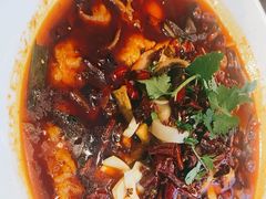 -川流不息·地道川菜·小龙虾(松东路店)