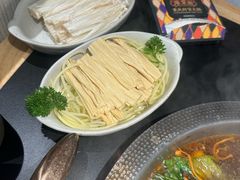 -廖掌柜·重庆鲜货火锅(上海首店)